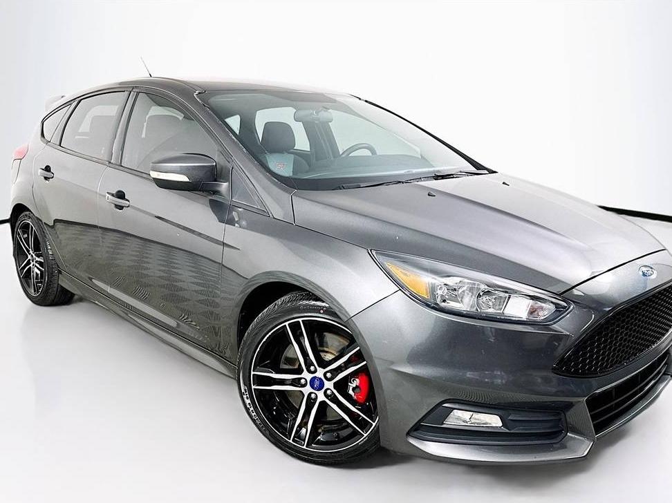 FORD FOCUS 2018 1FADP3L92JL213322 image