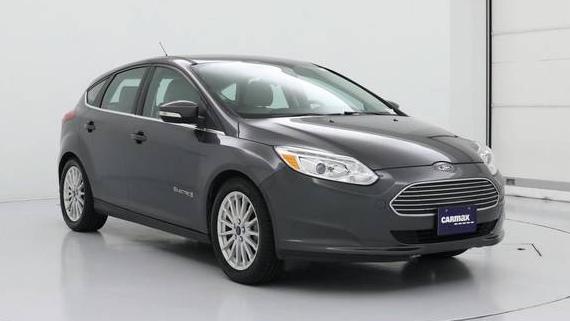 FORD FOCUS 2018 1FADP3R4XJL230980 image