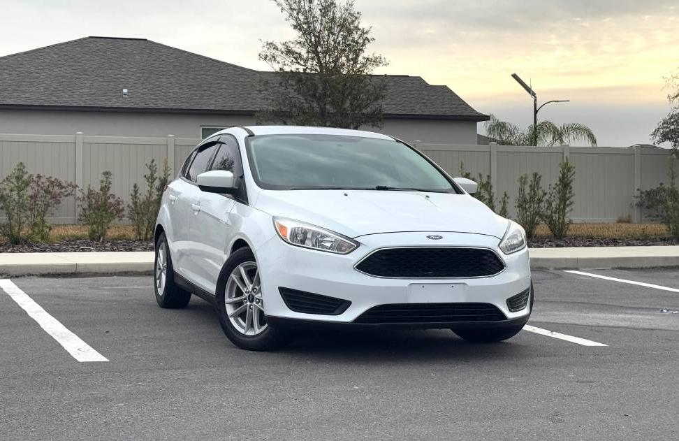 FORD FOCUS 2018 1FADP3K23JL295338 image