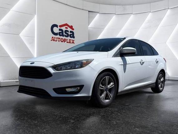 FORD FOCUS 2018 1FADP3FE9JL240364 image