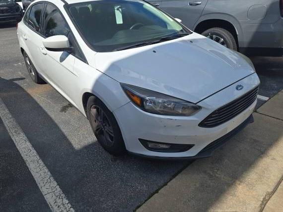 FORD FOCUS 2018 1FADP3F2XJL297520 image