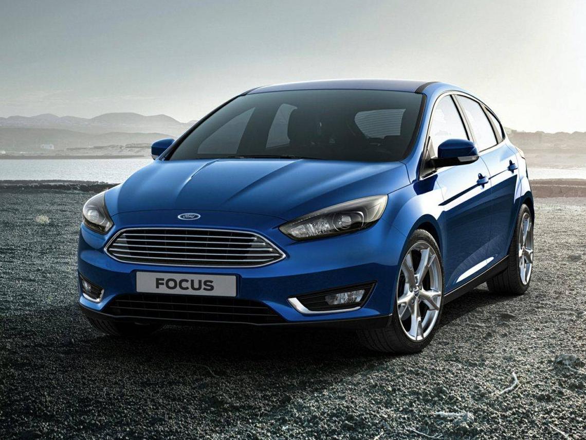 FORD FOCUS 2018 1FADP3K23JL283643 image