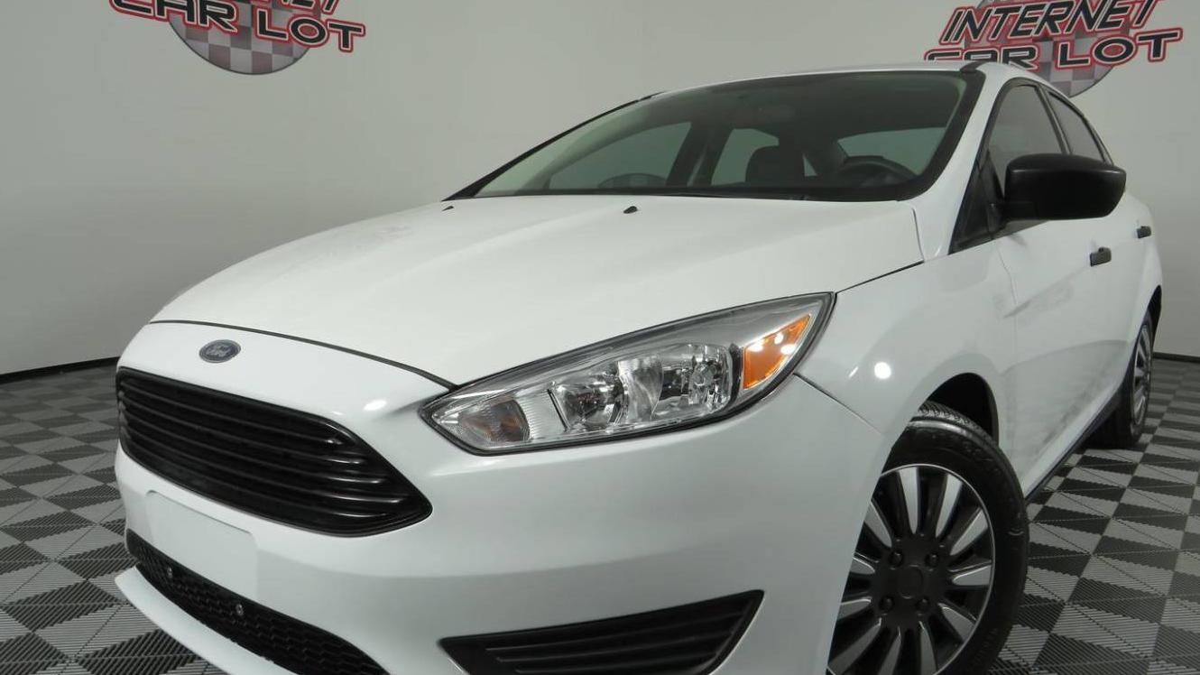 FORD FOCUS 2018 1FADP3E20JL311636 image