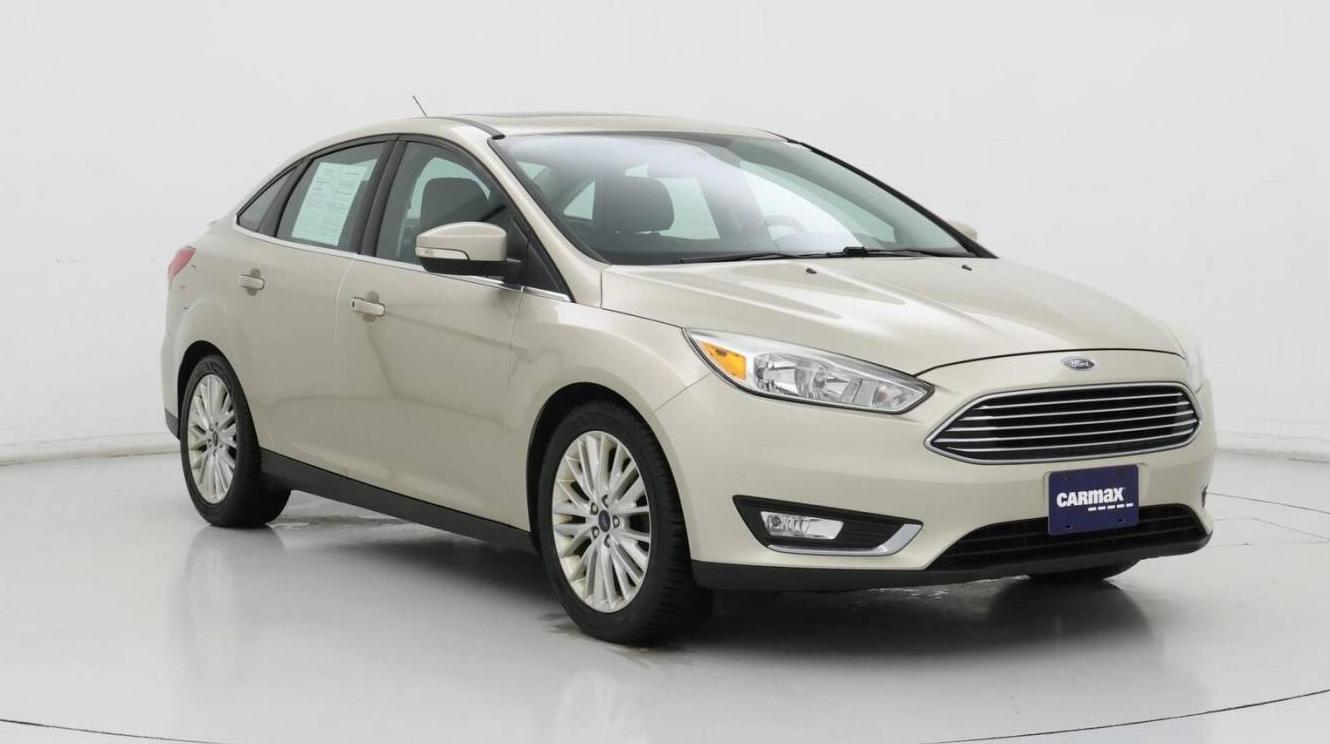 FORD FOCUS 2017 1FADP3J20HL260557 image