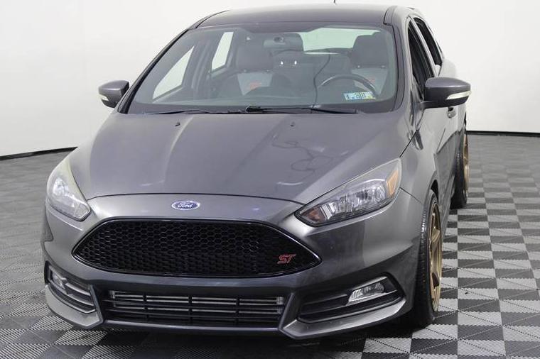 FORD FOCUS 2017 1FADP3L90HL321755 image