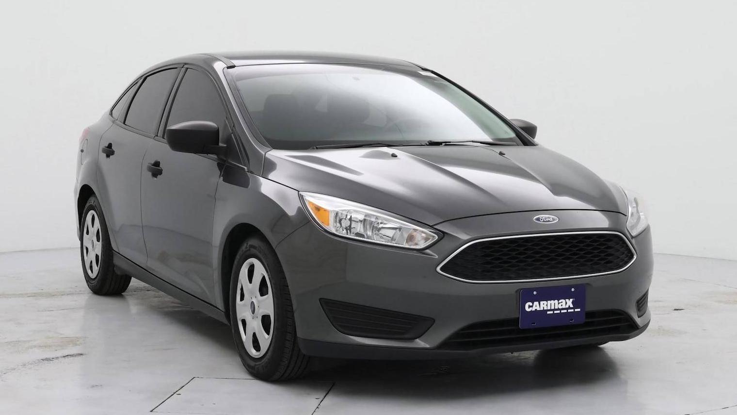 FORD FOCUS 2017 1FADP3E29HL324900 image