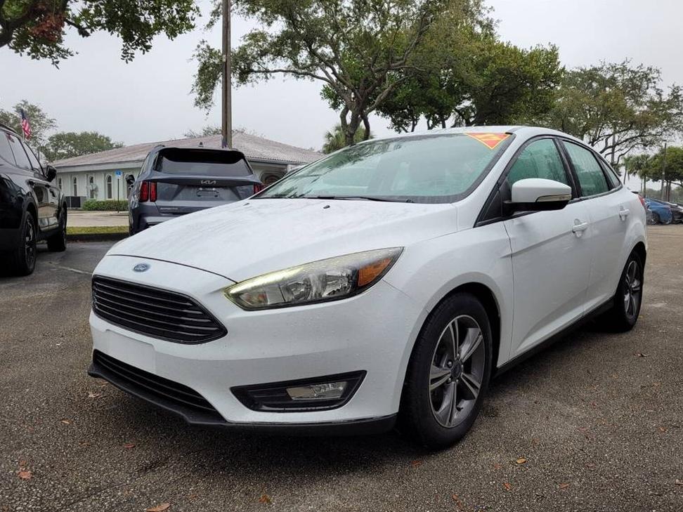 FORD FOCUS 2017 1FADP3FE8HL294300 image