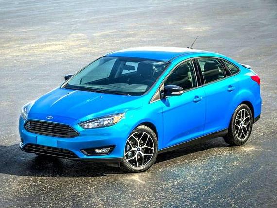 FORD FOCUS 2017 1FADP3F22HL251058 image