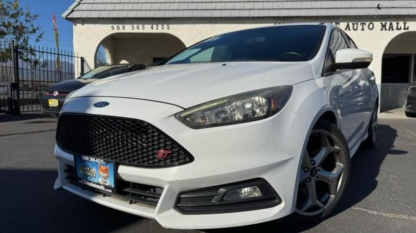 FORD FOCUS 2017 1FADP3L94HL242900 image