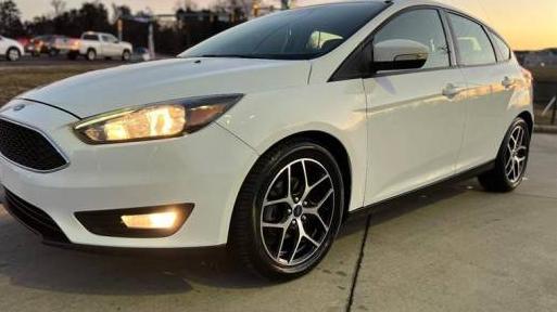 FORD FOCUS 2017 1FADP3M23HL322125 image