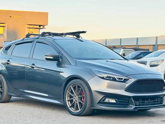 FORD FOCUS 2017 1FADP3L95HL223191 image