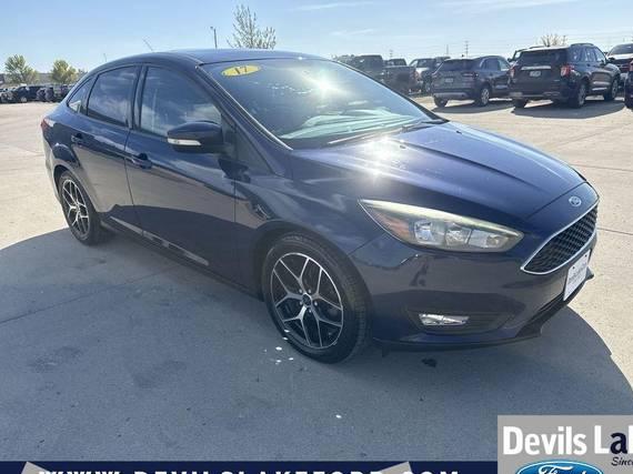 FORD FOCUS 2017 1FADP3H25HL308317 image