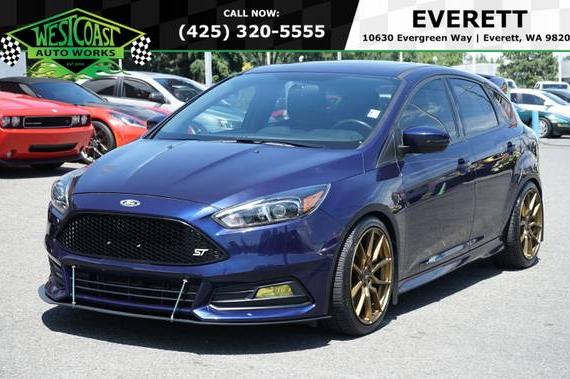 FORD FOCUS 2017 1FADP3L96HL343517 image