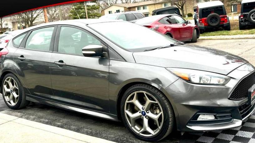 FORD FOCUS 2017 1FADP3L9XHL276792 image