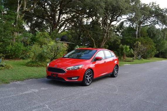 FORD FOCUS 2017 1FADP3M29HL225530 image
