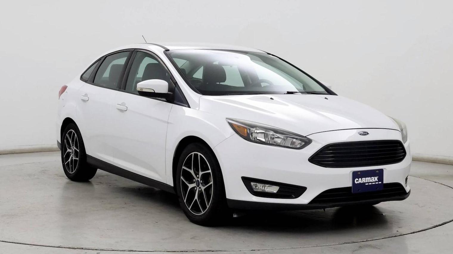 FORD FOCUS 2017 1FADP3FE9HL292992 image