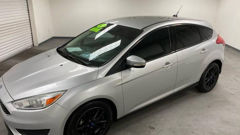 FORD FOCUS 2017 1FADP3K29HL255162 image