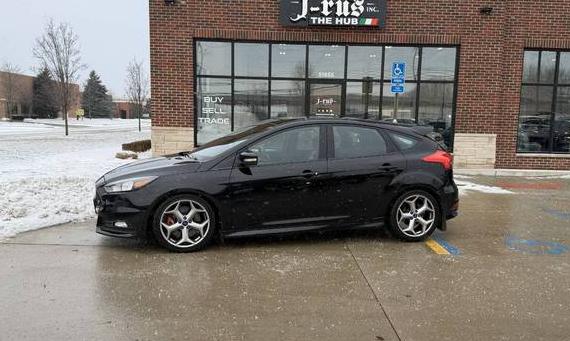 FORD FOCUS 2017 1FADP3L95HL310072 image FORD FOCUS 2017 1FADP3L95HL310072 image