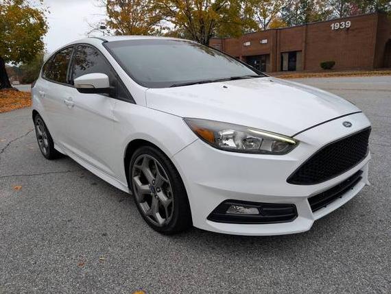 FORD FOCUS 2017 1FADP3L98HL320420 image FORD FOCUS 2017 1FADP3L98HL320420 image