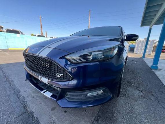 FORD FOCUS 2017 1FADP3L93HL223285 image