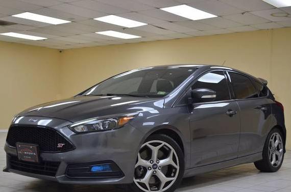 FORD FOCUS 2017 1FADP3L99HL302265 image