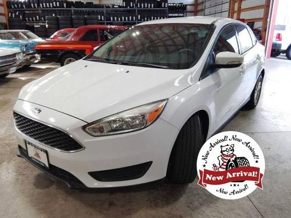 FORD FOCUS 2017 1FADP3F21HL245509 image