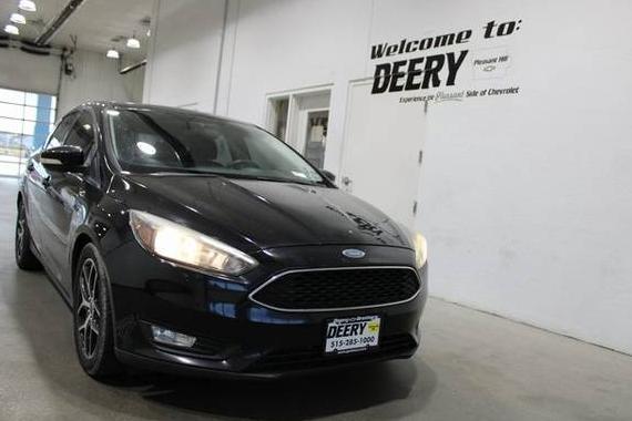 FORD FOCUS 2017 1FADP3M28HL296041 image