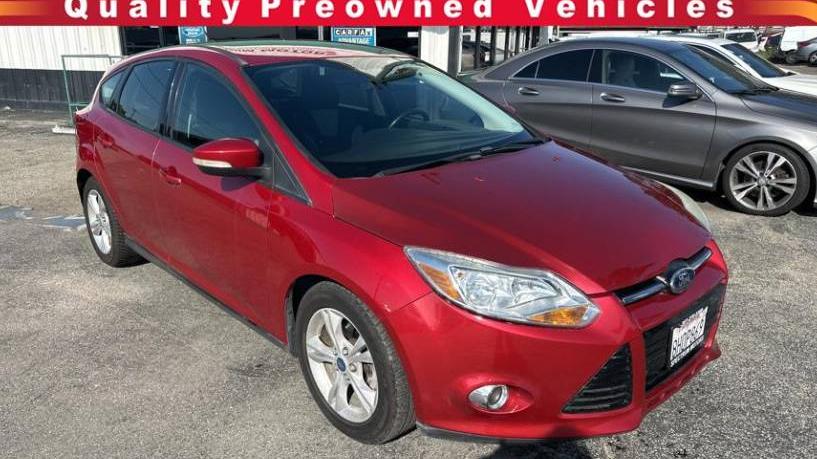 FORD FOCUS 2012 1FAHP3K26CL385233 image