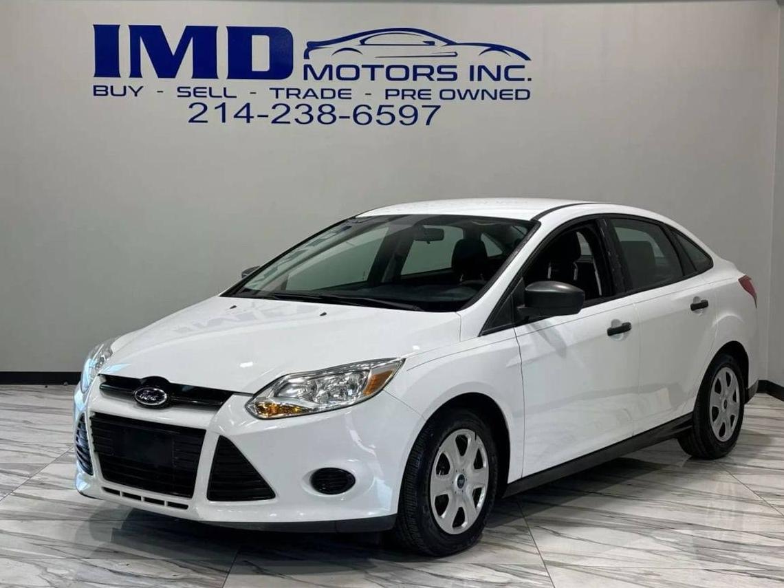 FORD FOCUS 2012 1FAHP3E26CL466325 image