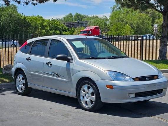 FORD FOCUS 2002 3FAFP37312R181075 image