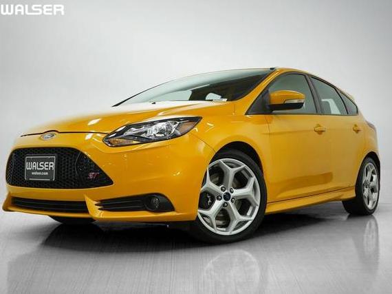 FORD FOCUS 2013 1FADP3L96DL244657 image