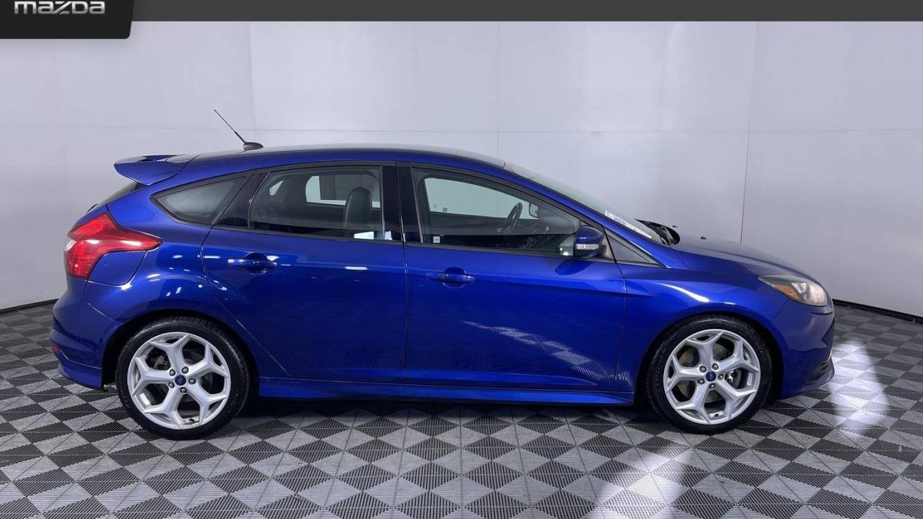 FORD FOCUS 2013 1FADP3L95DL311605 image