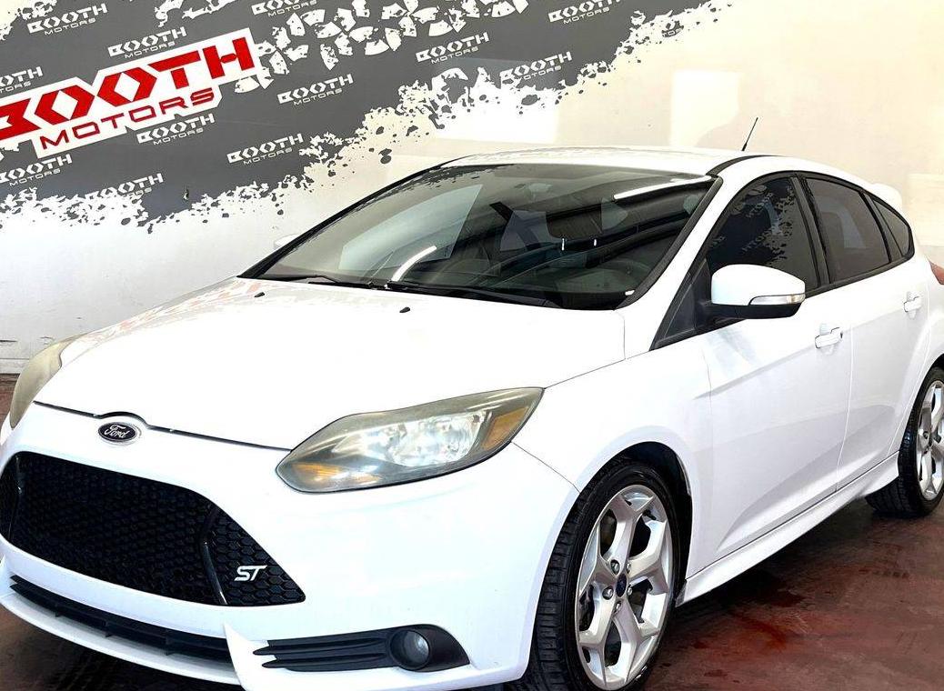 FORD FOCUS 2013 1FADP3L98DL126464 image