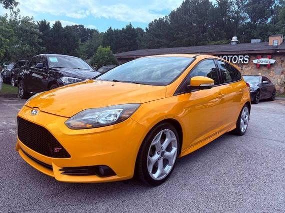 FORD FOCUS 2013 1FADP3L90DL142139 image