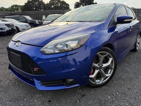 FORD FOCUS 2014 1FADP3L92EL320909 image