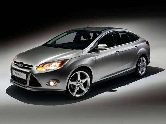 FORD FOCUS 2014 1FADP3F26EL226580 image