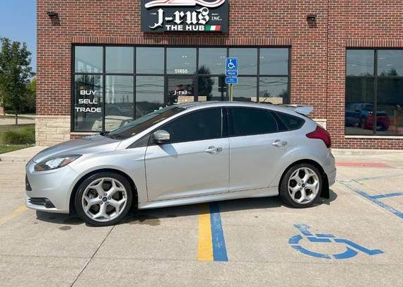 FORD FOCUS 2014 1FADP3L93EL419464 image