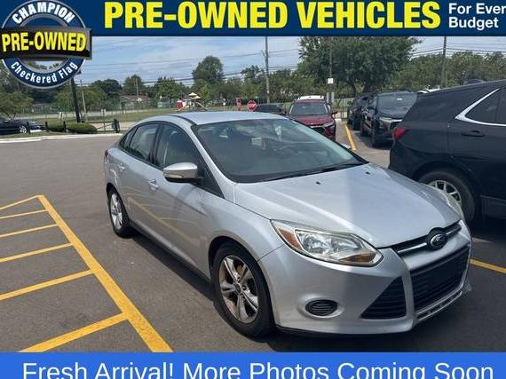 FORD FOCUS 2014 1FADP3F27EL137066 image