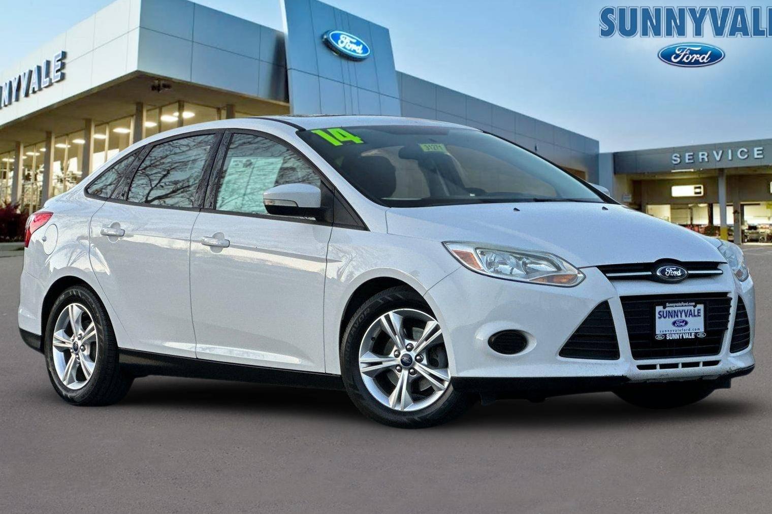 FORD FOCUS 2014 1FADP3F21EL157832 image