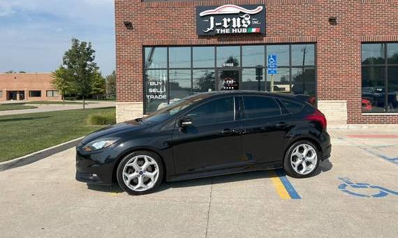 FORD FOCUS 2014 1FADP3L9XEL292650 image