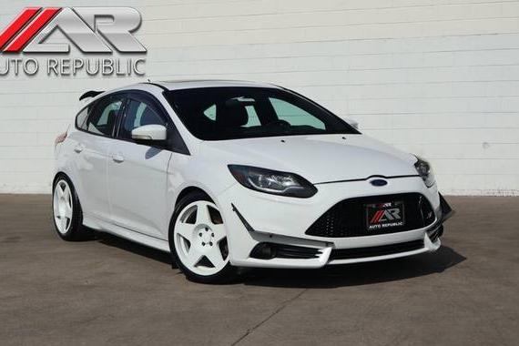 FORD FOCUS 2014 1FADP3L96EL300470 image