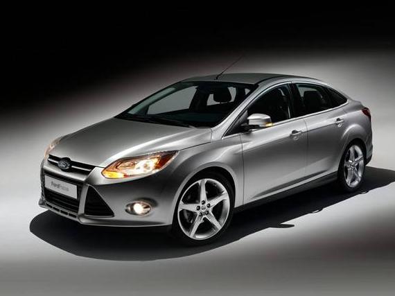 FORD FOCUS 2014 1FADP3F25EL370864 image