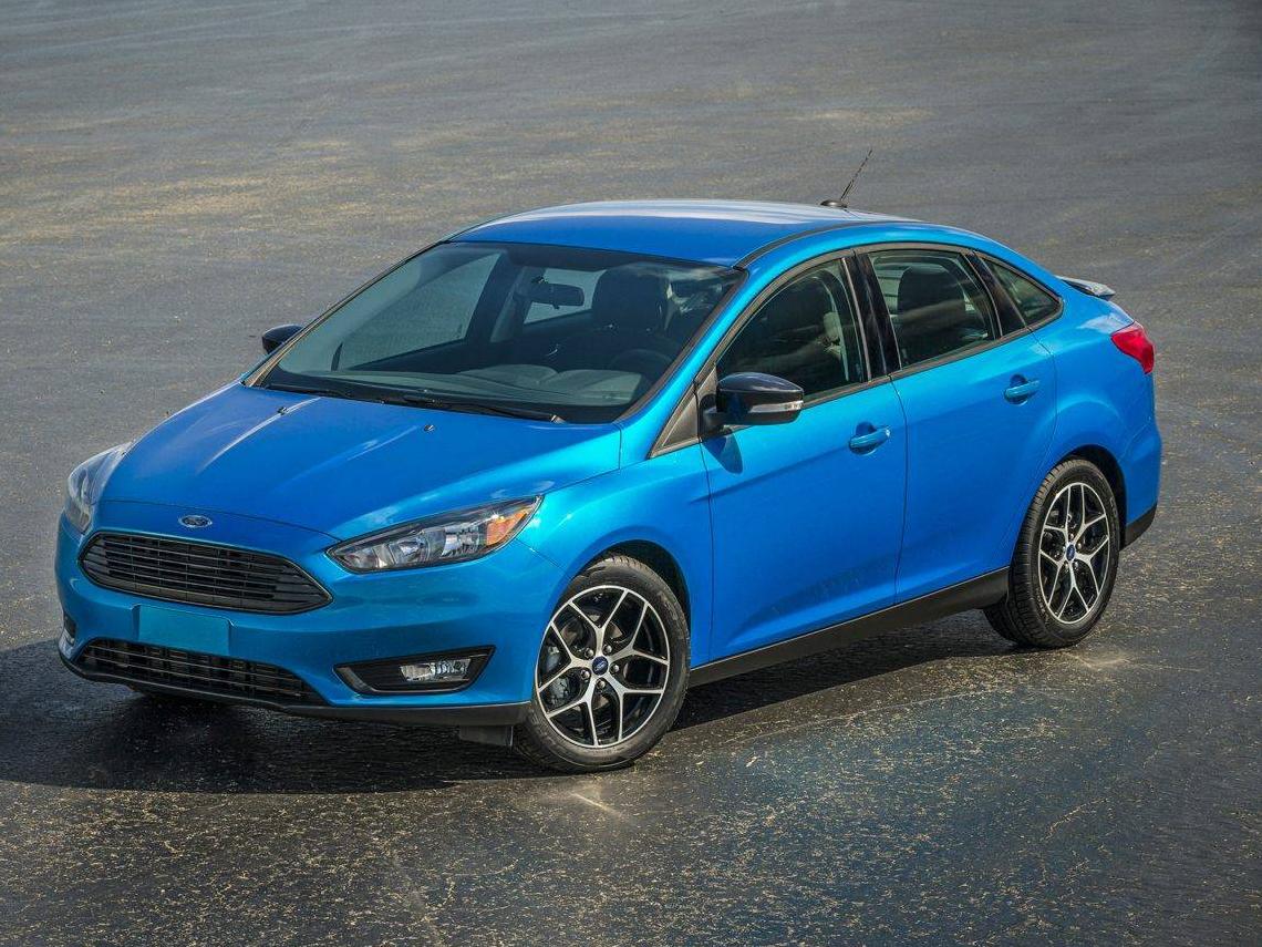 FORD FOCUS 2015 1FADP3F27FL365036 image