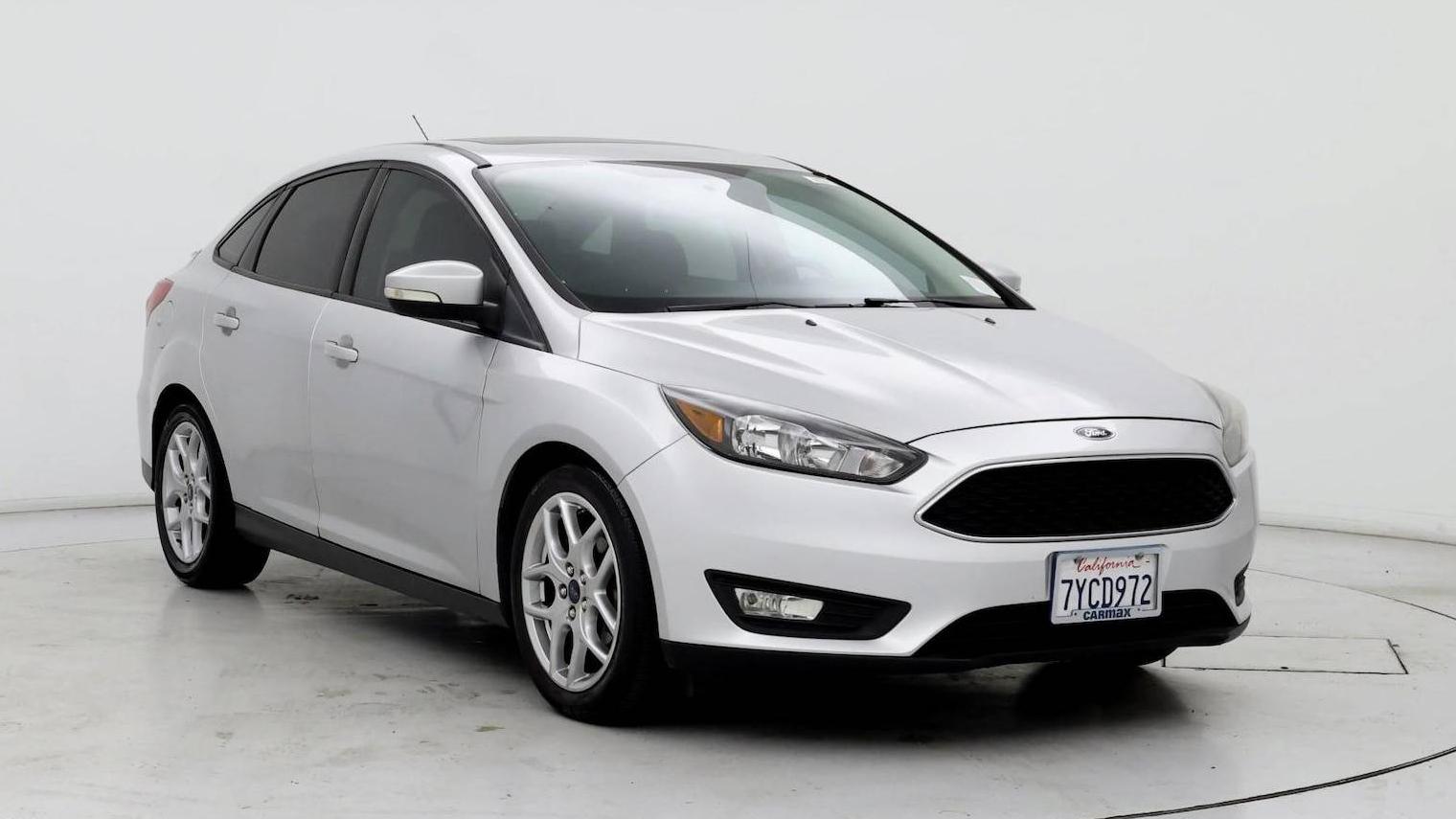 FORD FOCUS 2015 1FADP3F26FL320072 image