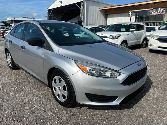 FORD FOCUS 2015 1FADP3E27FL322947 image