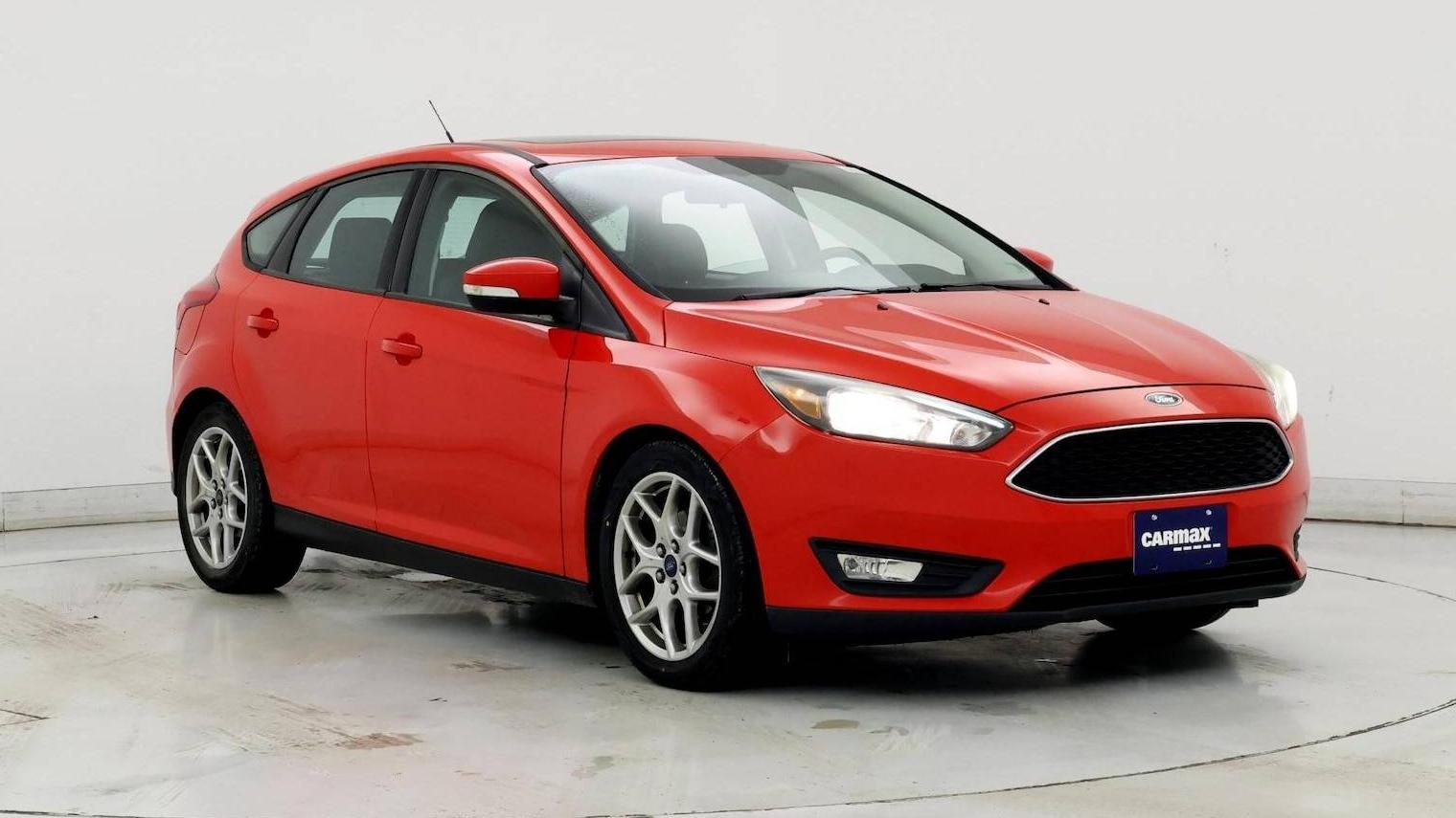 FORD FOCUS 2015 1FADP3K2XFL264384 image