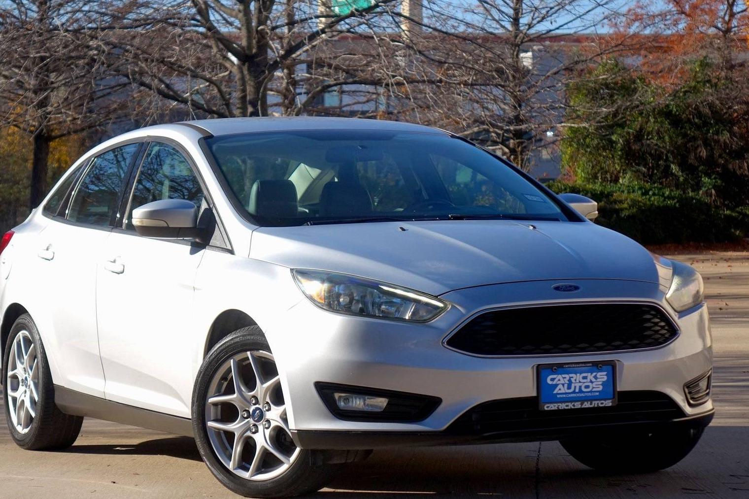 FORD FOCUS 2015 1FADP3F29FL308529 image