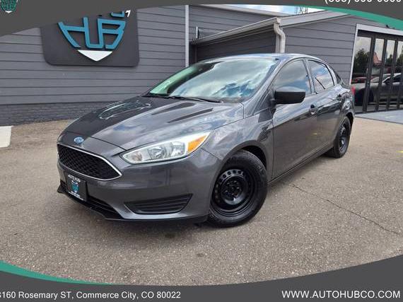FORD FOCUS 2015 1FADP3E20FL321963 image