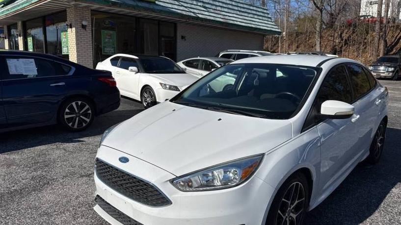 FORD FOCUS 2015 1FADP3F26FL321660 image