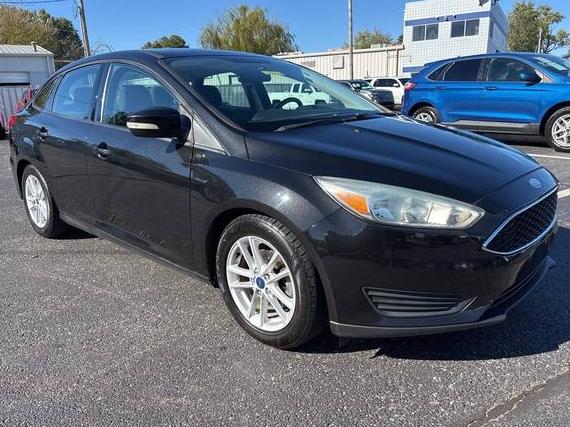 FORD FOCUS 2015 1FADP3F28FL260487 image